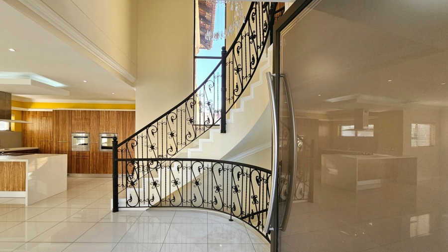 5 Bedroom Property for Sale in Kiepersol Free State